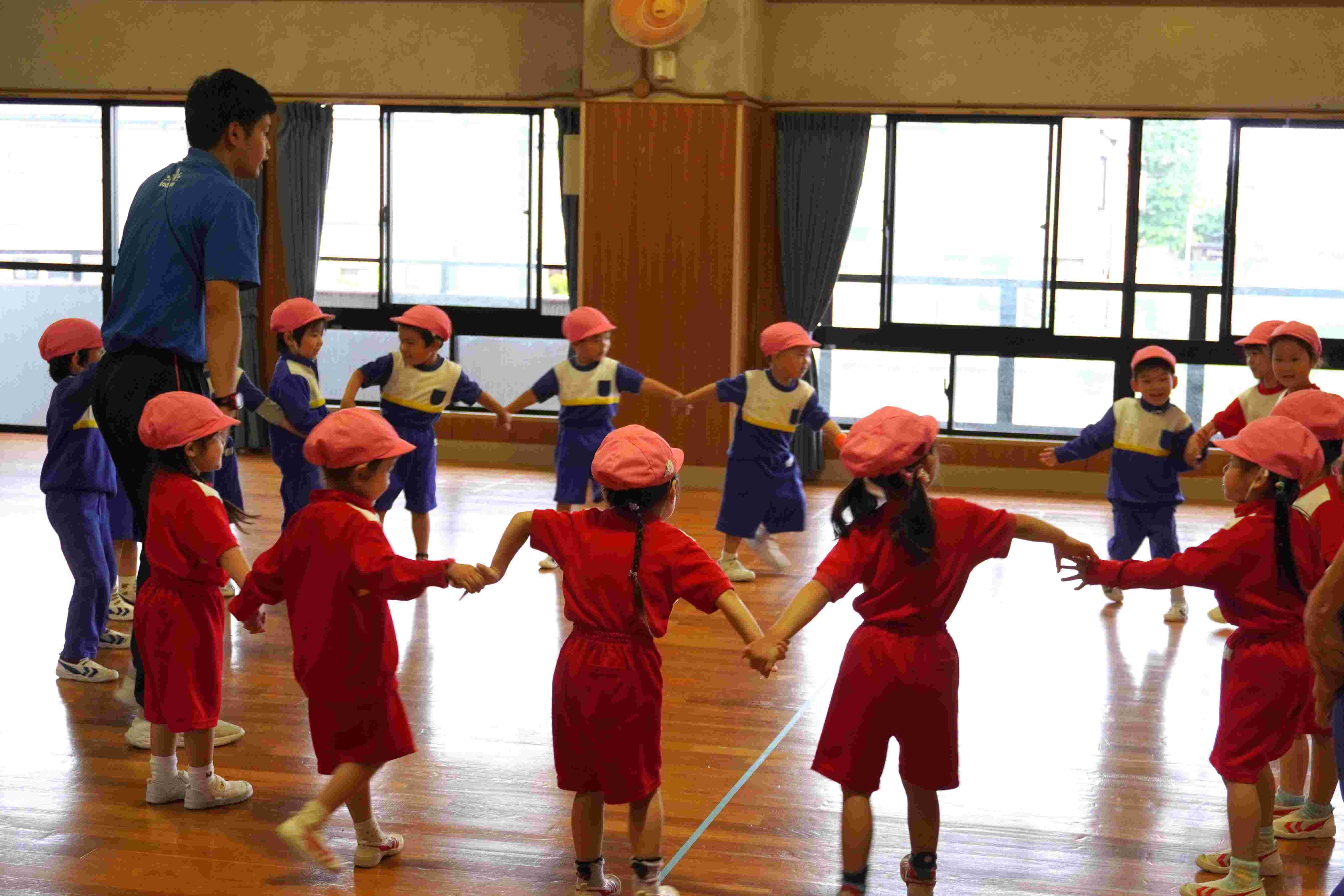 年中さんの体操参観 - 藤原白百合幼稚園